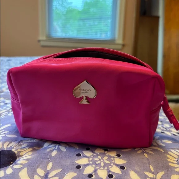 New Kate Spade Hot Pink Zip Purse - Picture 5 of 5